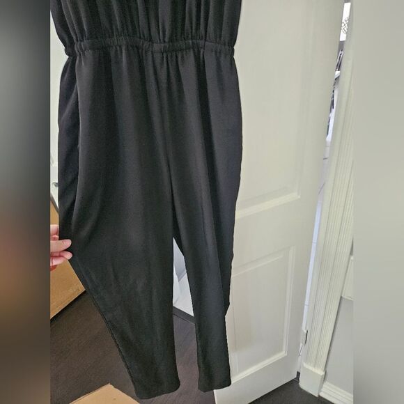 Revolve WAYF Cold-Shoulder jumpsuit size xs - Picture 2 of 6